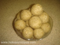 Til Ladoo Recipe (11)